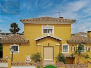 Chalet en venta en Coín