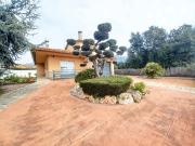 Chalet en venta en Collbató. Preciosa a 4 vientos en un...