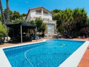 Chalet en venta en Corbera de Llobregat. COMODO CHALET...