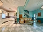 Chalet en venta en Coria. Amplia Vivienda Pareada en...