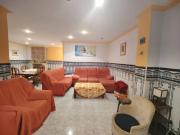 Chalet en venta en Cortes de Pallás. Adosado en El Oro....