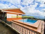 Chalet en venta en Crecente. Chalets.