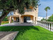 Chalet en venta en Cunit, de 282 m² 4 habitaciones por...