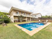 Chalet en venta en Cunit, de 308 m² 4 habitaciones por...