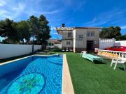 Chalet en venta en Cunit, Tarragona Costa Dorada