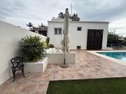 Chalet en venta en Dénia, El Montgó. NUEVO Y PRECIOSO...
