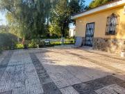 Chalet en venta en Dos Hermanas, Entrenúcleos. Magnifico...