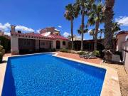 Chalet en venta en Doña Pepa, Alicante Costa Blanca