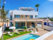 Chalet en venta en Doña Pepa, Alicante Costa Blanca