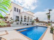 Chalet en venta en Doña Pepa, Alicante Costa Blanca
