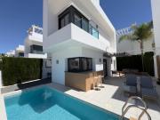 Chalet en venta en Doña Pepa, Alicante Costa Blanca