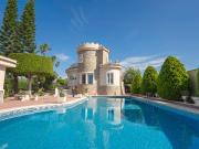 Chalet en venta en Doña Pepa, Alicante Costa Blanca