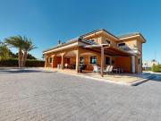 Chalet en venta en Elche Elx, Alzabares. CON ESTE...