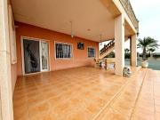 Chalet en venta en Elche Elx, Nou Altabix. EXCELENTE...