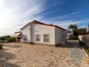 Chalet en venta en Elche Elx, Peña de las Águilas. La...