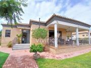 Chalet en venta en Eliana l´, Entrepinos. Chalet...