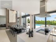 Chalet en venta en Estepona