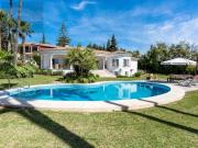 Chalet en venta en Estepona