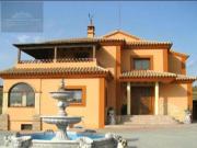 Chalet en venta en Estepona