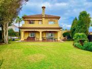 Chalet en venta en Estepona, Atalaya