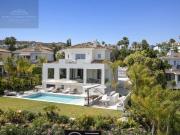 Chalet en venta en Estepona, Atalaya