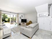 Chalet en venta en Estepona, Atalaya Isdabe. Oasis...