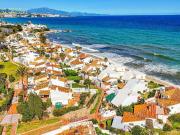 Casa adosada en venta en Estepona, Bahía Dorada. en...