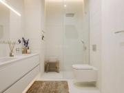 Chalet en venta en Estepona, Bel Air. Villa moderna con...