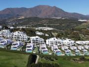 Chalet en venta en Estepona, Estepona Golf. Descubre...