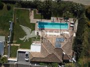 Chalet en venta en Estepona, Guadalobón. Lujosa Villa...
