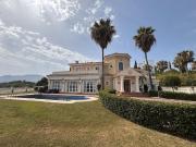 Chalet en venta en Estepona, La Concha Resina Golf. Tu...