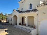 Chalet en venta en Estepona, La Concha Resina Golf. Tu...