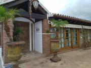 Chalet en venta en Estepona, Las Lomas. Villa en venta...