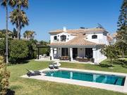 Chalet en venta en Estepona, Málaga Costa del Sol