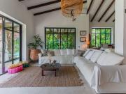 Chalet en venta en Estepona, Nueva Atalaya. Preciosa...