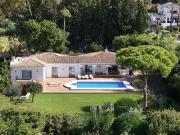 Chalet en venta en Estepona, Paraiso Barronal. Chalets.
