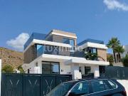 Chalet en venta en Finestrat, Golf Bahía. Amplio chalet...