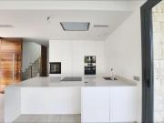 Chalet en venta en Finestrat, Golf Bahía. CHALET de...