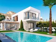 Chalet en venta en Finestrat, Golf Bahía. Seaview V es...