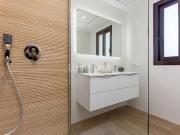 Chalet en venta en Finestrat, Golf Bahía. Impresionante...