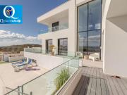 Chalet en venta en Finestrat, Golf Bahía. Villa en venta...