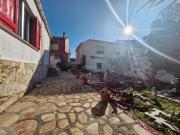 Chalet en venta en Foz. Chalet en pleno centro urbano y...