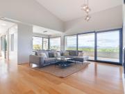 Chalet en venta en Gijón, Cabueñes. Villa de diseño con...