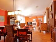 Chalet en venta en Girona, Palau. Especial. Chalets.