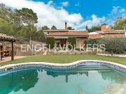 Chalet en venta en Igualada, de 470 m² 4 habitaciones...