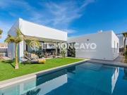 Chalet en venta en La Manga del Mar Menor, Murcia Costa...