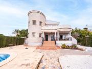 Chalet en venta en La Marina, Alicante Costa Blanca