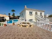 Chalet en venta en La Marina, Alicante Costa Blanca