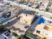 Chalet en venta en La Marina, Alicante Costa Blanca Chalet en venta en La Marina, Alicante Costa Blanca