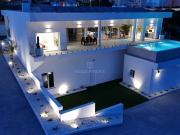 Chalet en venta en La Marina, Alicante Costa Blanca